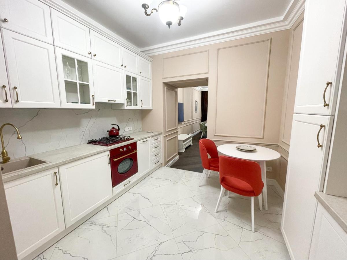 Apartment 39 Svobody Avenue Lviv Kültér fotó