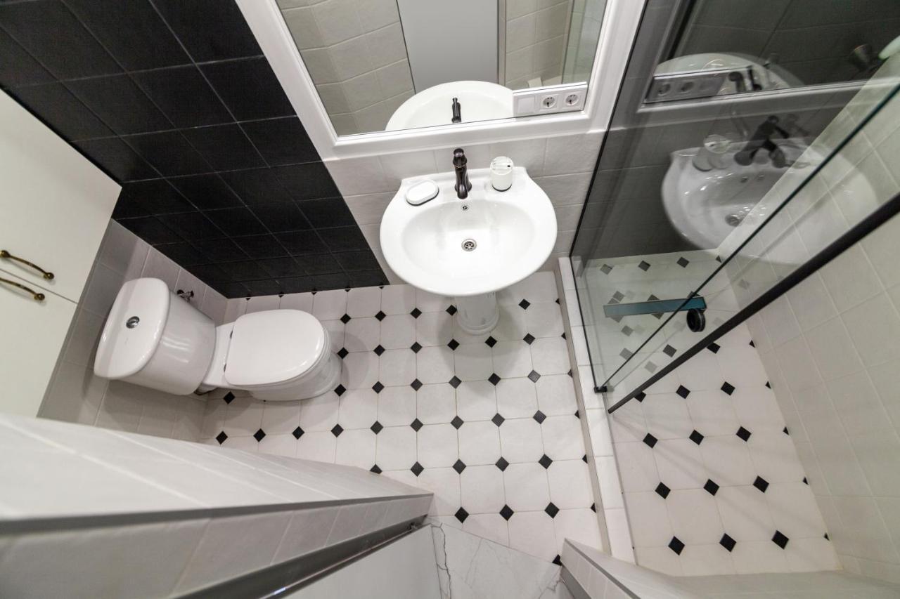 Apartment 39 Svobody Avenue Lviv Kültér fotó